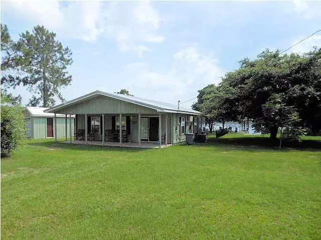 686 PARADISE ISLAND Drive, Defuniak Springs, FL 32433