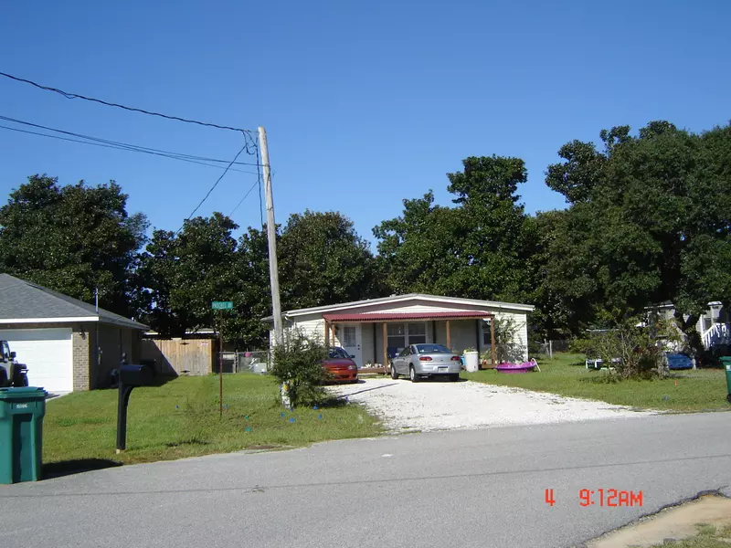 204 Paschel Avenue, Mary Esther, FL 32569