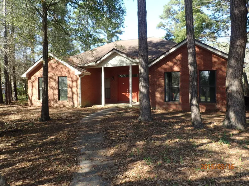 191 Adams Drive, Crestview, FL 32536