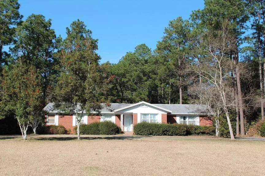 26 Pine Hill Drive, Defuniak Springs, FL 32435