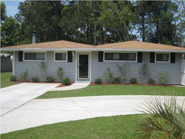 118 NE Ferry Road, Fort Walton Beach, FL 32548