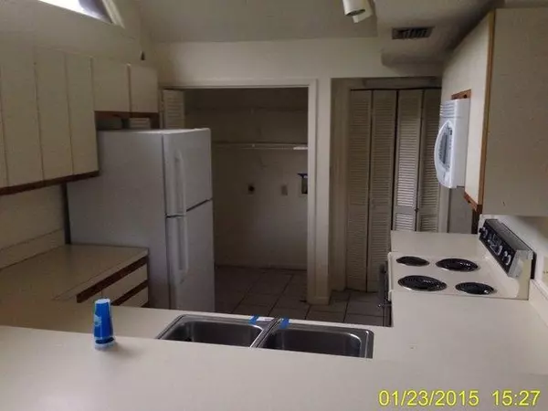 Destin, FL 32541,3871 Indian Trail  #G4