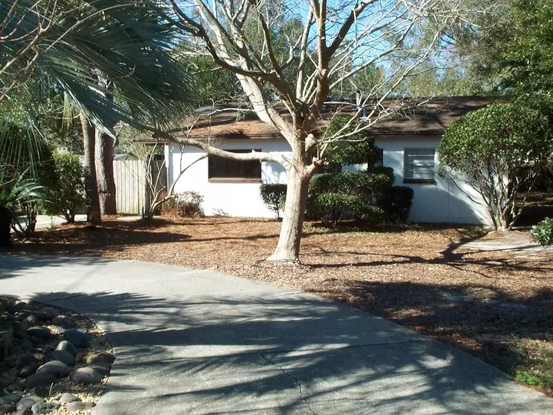 38 NW Jonquil Avenue, Fort Walton Beach, FL 32548