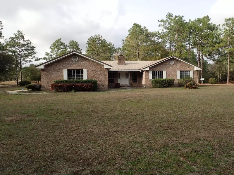 3253 Auburn Road, Crestview, FL 32539