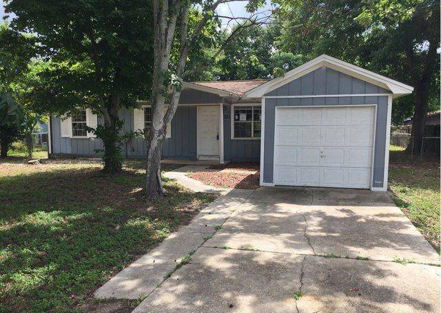 321 Woodland Ave, Mary Esther, FL 32569