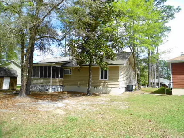 Defuniak Springs, FL 32435,155 Country Manor Road