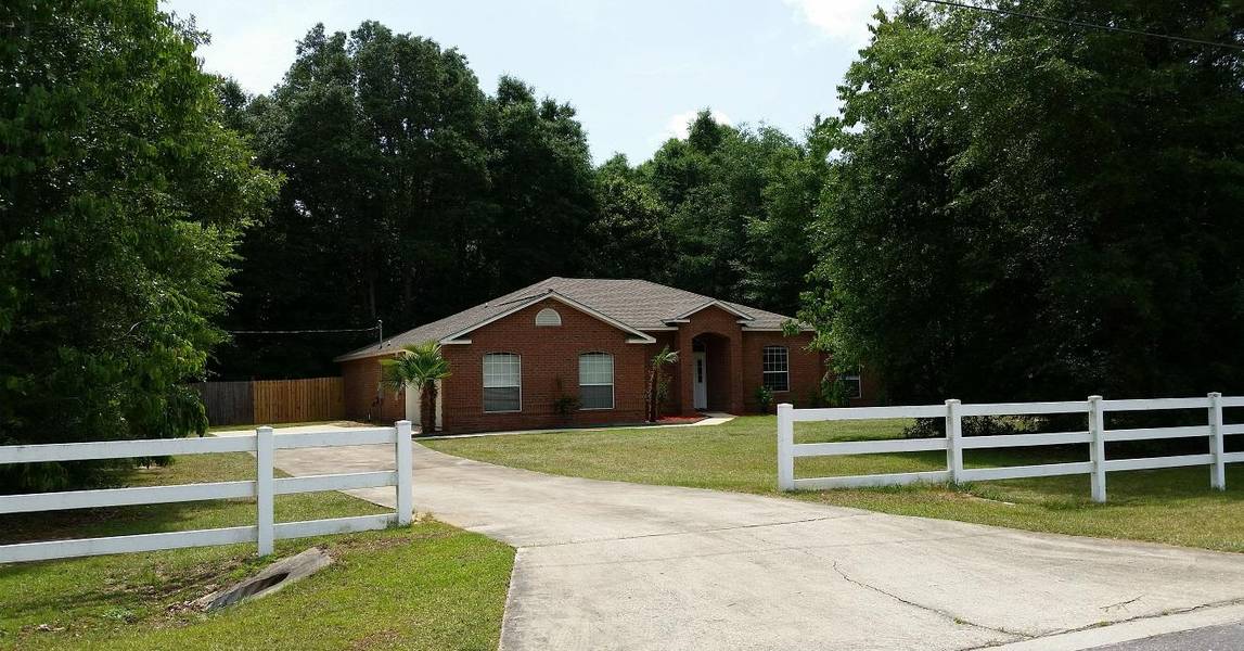 1104 BLACKBERRY Circle, Baker, FL 32531