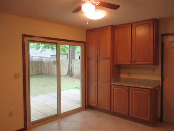 Crestview, FL 32539,509 WHITE OAK Lane