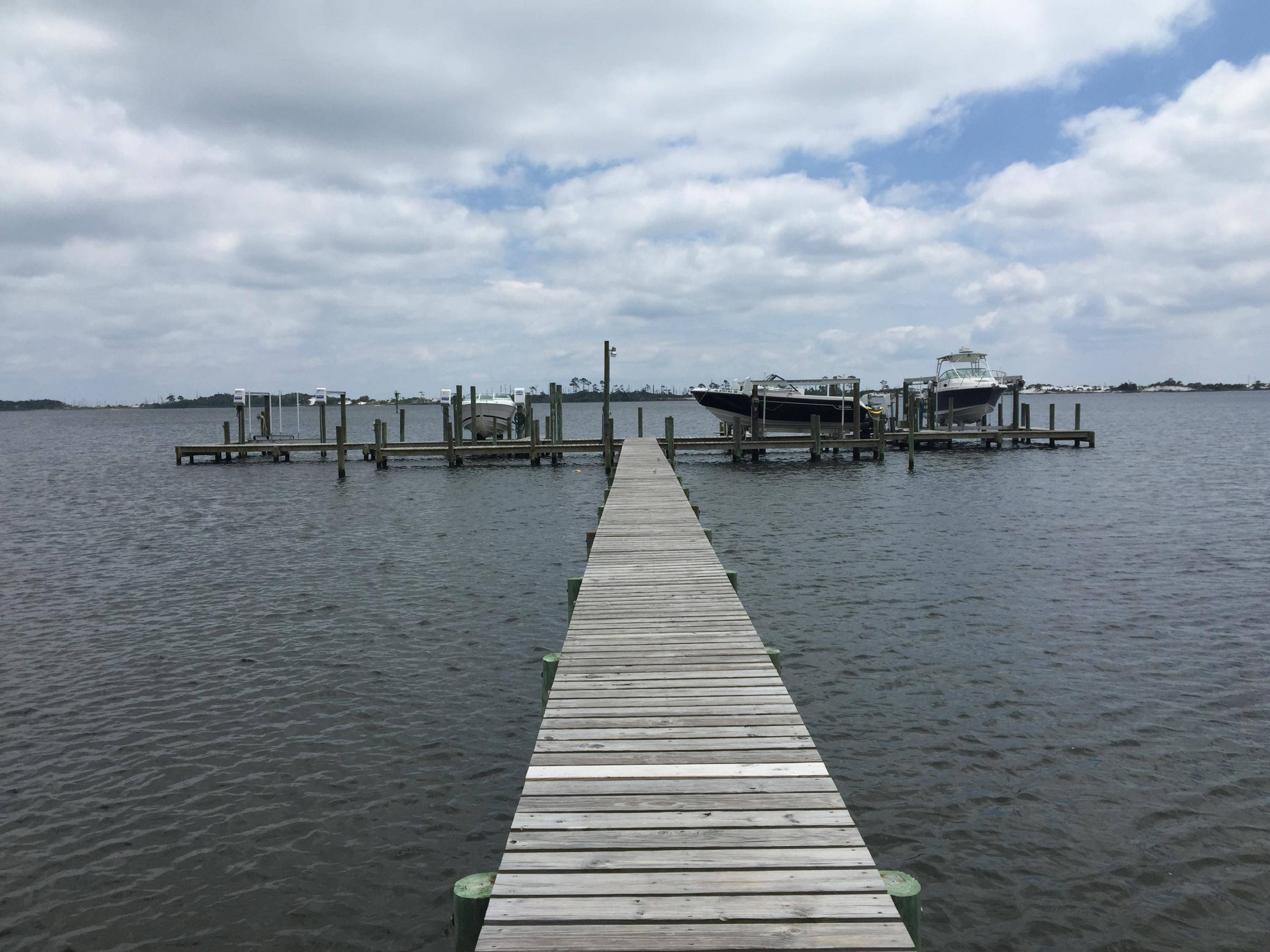 Mary Esther, FL 32569,1695 W HIGHWAY 98  #APT  203