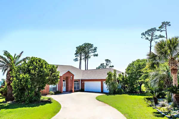 6901 Sea Bass Circle, Navarre, FL 32566