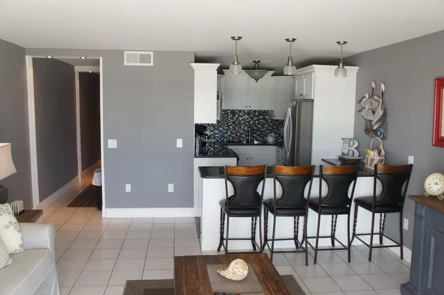 8743 Thomas Drive  #UNIT 611, Panama City Beach, FL 32408