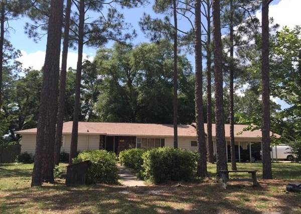 265 Lakeview Dr,  Defuniak Springs,  FL 32433