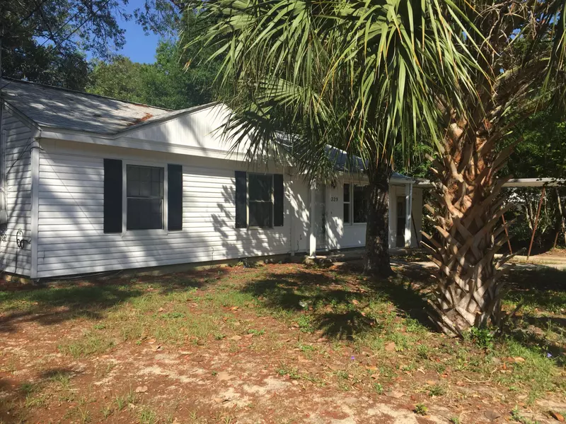 329 Ohio Avenue, Valparaiso, FL 32580