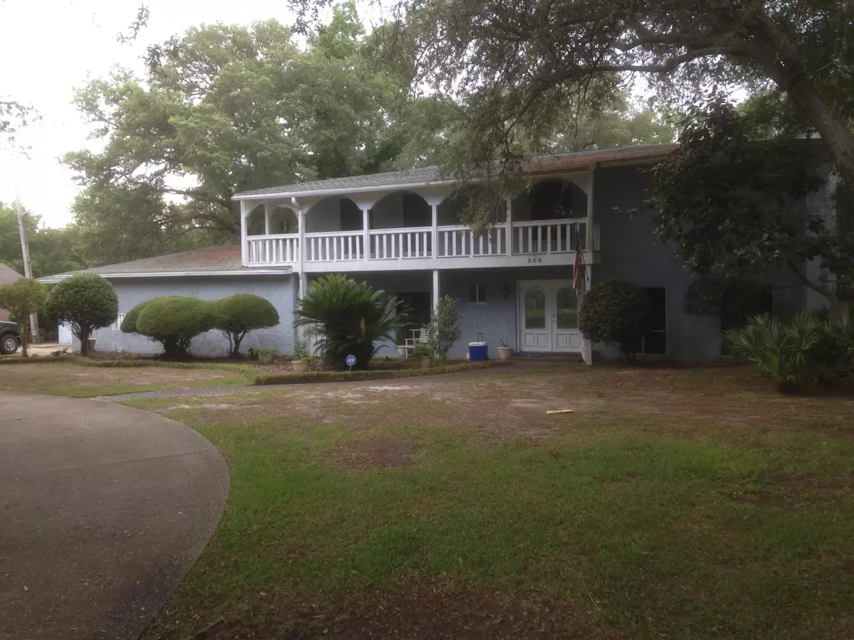 Shalimar, FL 32579,226 Country Club Road