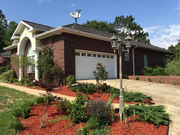 Crestview, FL 32539,1404 RED OAK Drive