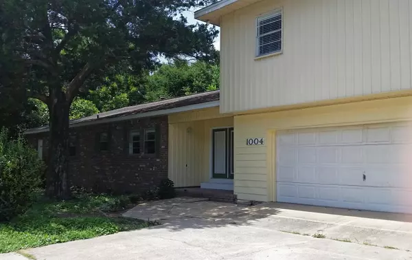 1004 26TH Street, Niceville, FL 32578