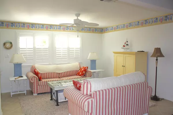 Navarre, FL 32566,8443 Gulf Boulevard  #APT F29