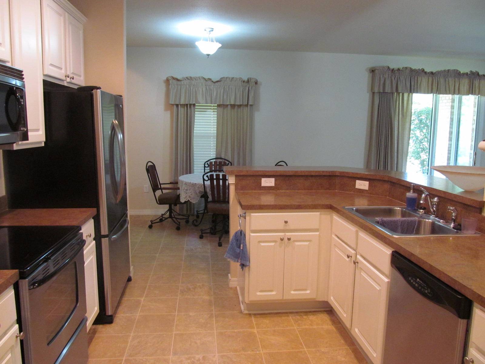 Defuniak Springs, FL 32435,8 Pleasant Drive
