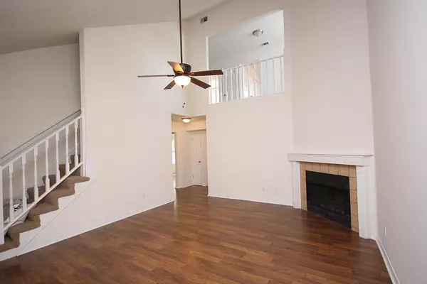 Mary Esther, FL 32569,412 WOODLAND PARK Circle