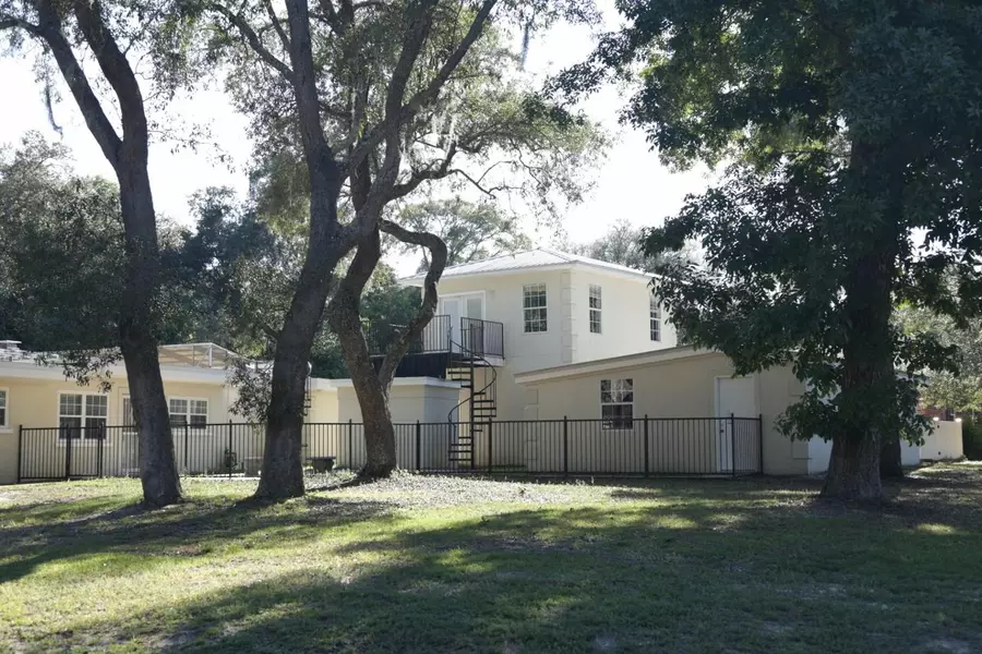 223 Grandview Avenue, Valparaiso, FL 32580