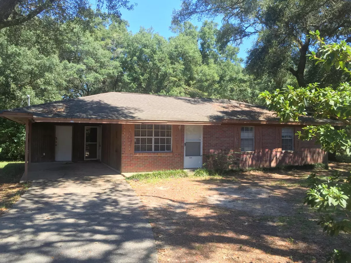 Milton, FL 32583,7524 holmes