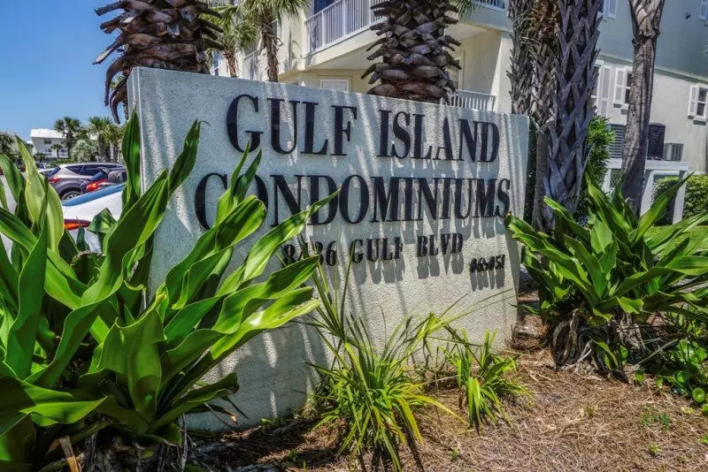 Navarre, FL 32566,8436 Gulf Boulevard  #313