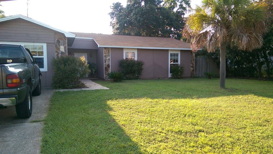 21 Solar Street, Mary Esther, FL 32569