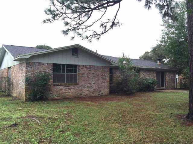 5725 Adelyn Road, Pensacola, FL 32504