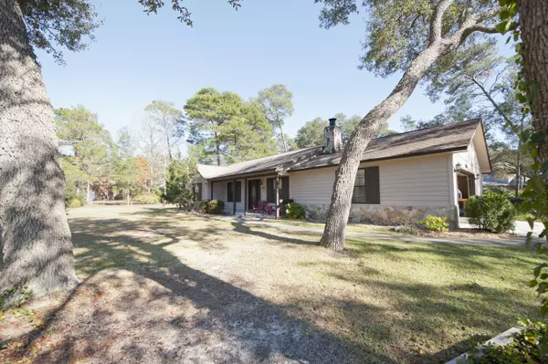 Niceville, FL 32578,600 E Greenwood Cove