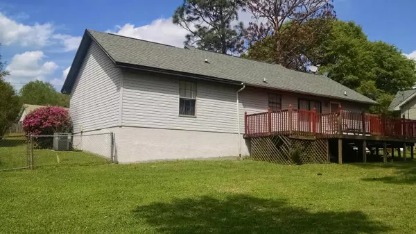 Crestview, FL 32539,209 W Pinoak Court