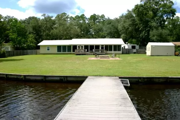 4651 MEADOW LAKE Drive, Crestview, FL 32539