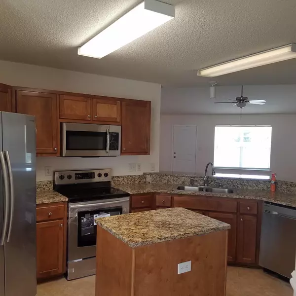 Navarre, FL 32566,9971 Parker Lake Circle