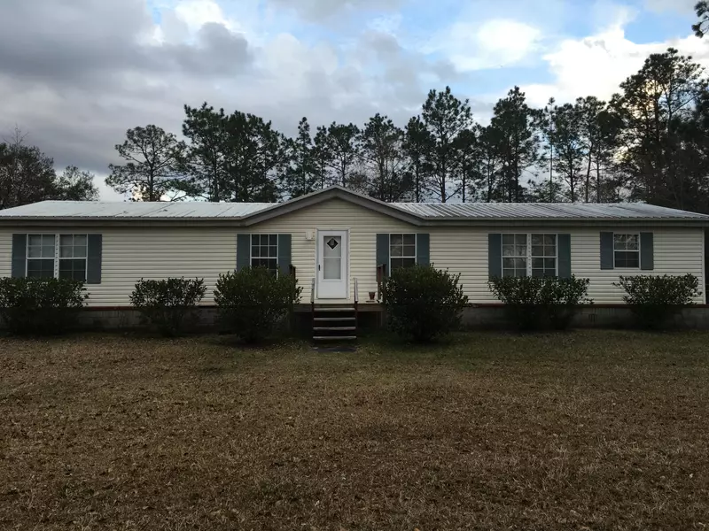 15817 State Highway 81, Ponce De Leon, FL 32455