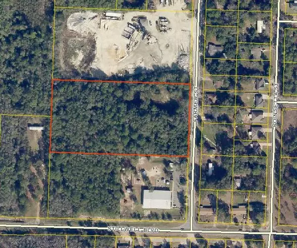 1058 FARMER Street, Crestview, FL 32539