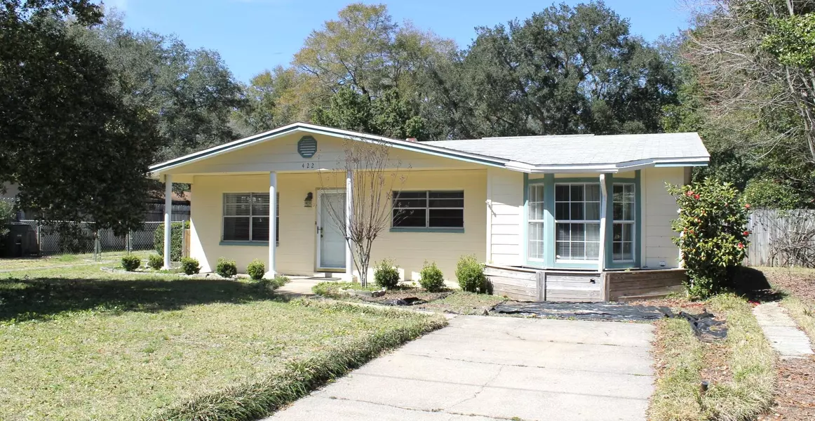 422 DAVENPORT Avenue, Valparaiso, FL 32580