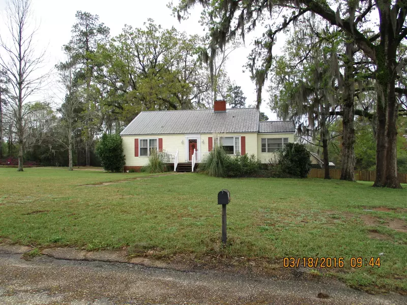 23418 3RD Avenue, Florala, AL 36442