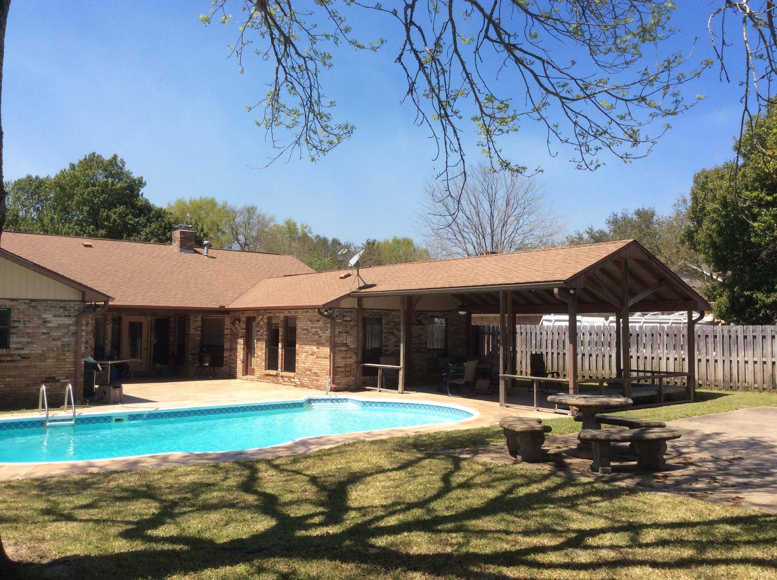 213 NATURES TRAIL Court, Fort Walton Beach, FL 32548