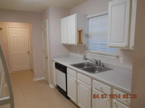 Navarre, FL 32566,2601 EDGEWOOD Drive