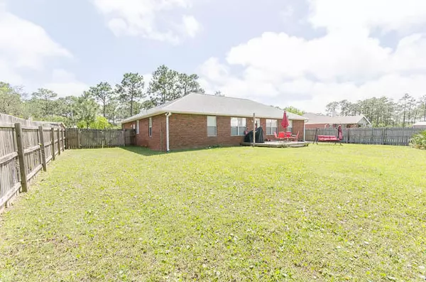 Navarre, FL 32566,9272 E River Drive