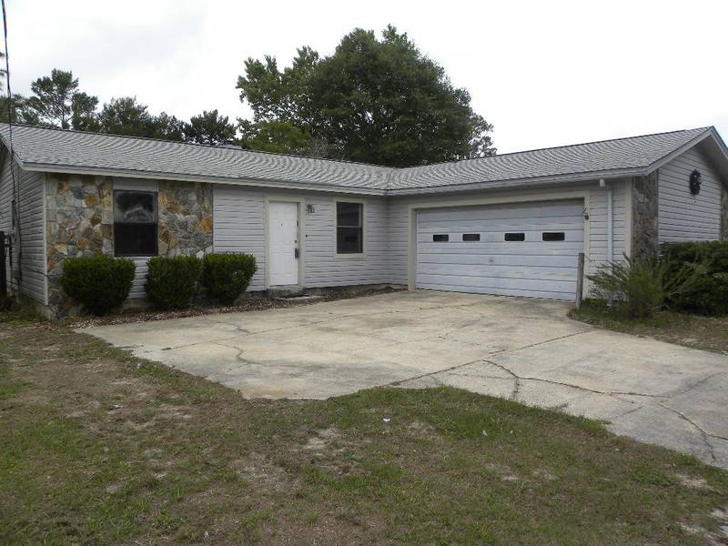 136 Deville Drive, Mary Esther, FL 32569