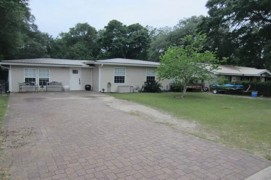 311 Washington Avenue, Valparaiso, FL 32580