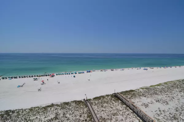 8477 Gulf Boulevard  #APT 802, Navarre, FL 32566