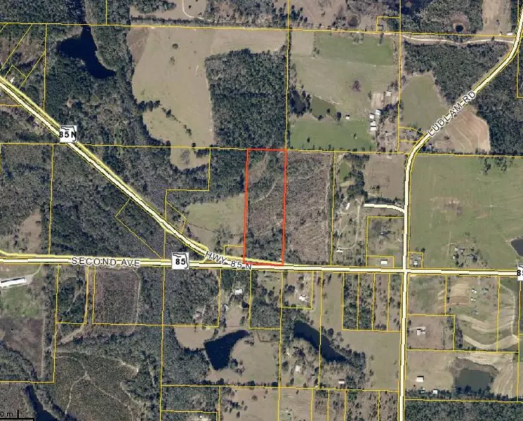 8520 N HIGHWAY 85, Laurel Hill, FL 32567