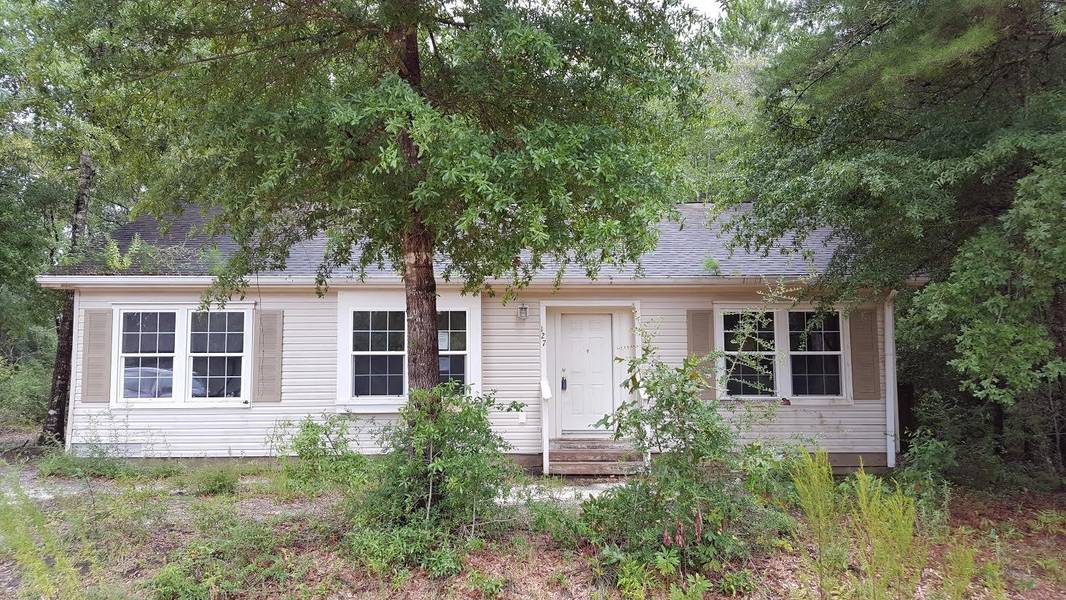 127 W Orange Blossom Avenue, Defuniak Springs, FL 32433