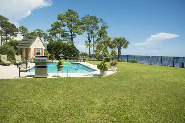 Navarre, FL 32566,6805 Tidewater Drive