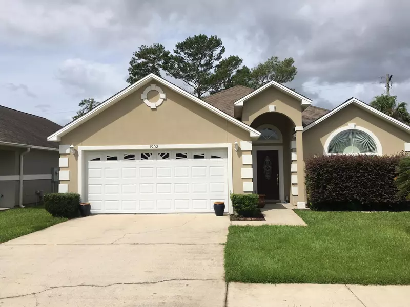 1902 Kadima Circle, Fort Walton Beach, FL 32547