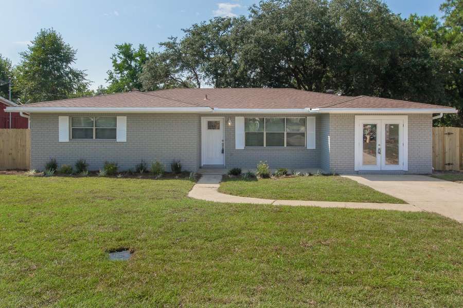 334 Austin Avenue, Mary Esther, FL 32569