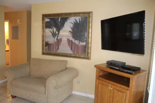 Destin, FL 32541,300 Gulf Shore Drive  #103