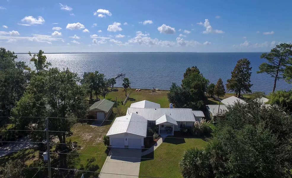 2722 BAY GROVE, Freeport, FL 32439