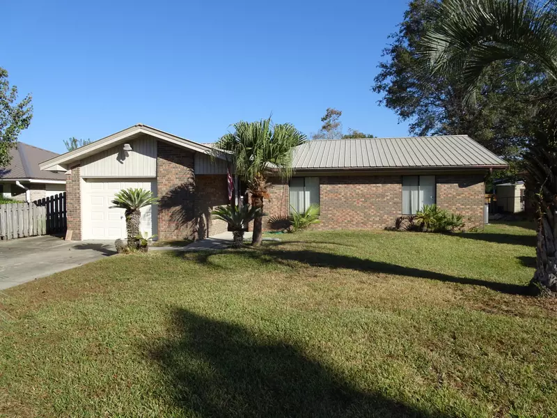 604 Carrie Lane, Lynn Haven, FL 32444